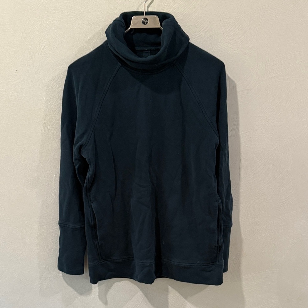 lululemon athletica Dark Teal Turtleneck Sweatshirt pullover